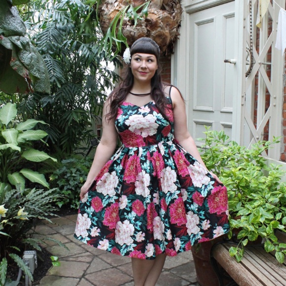 Dolly and Dotty Elizabeth Dress in Floral Print - Picture 2 of 4